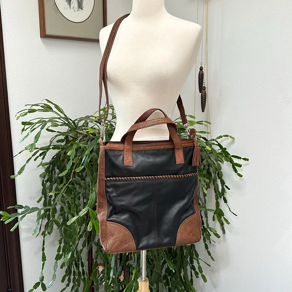 ili New York Leather Bag 💼